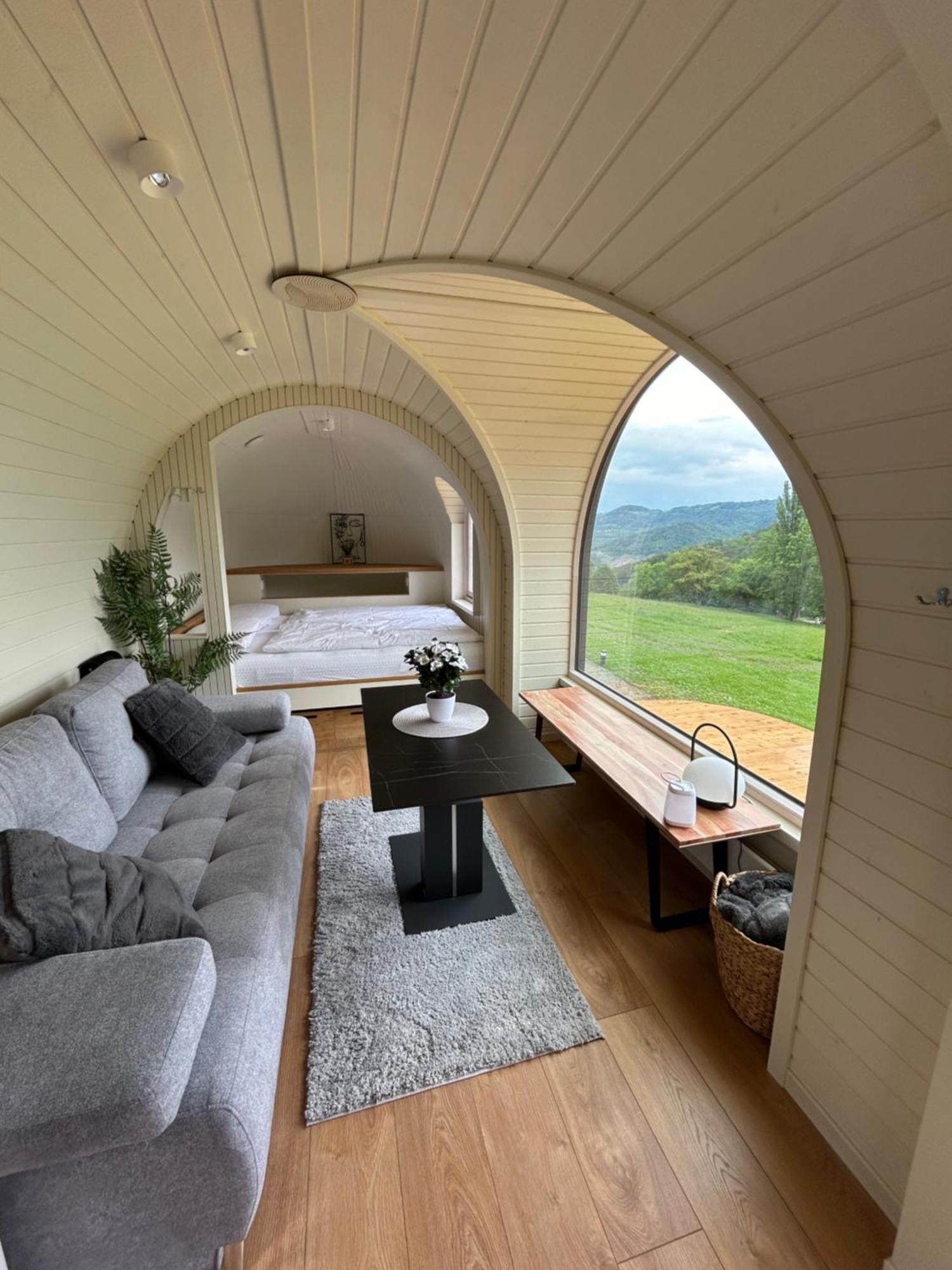 Luxury tent Glamping Skrytin Dobkovice